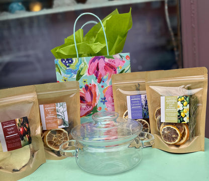 Simmer Pot Gift Set product photo from Maggie's Farm & Aromatics Etsy listing